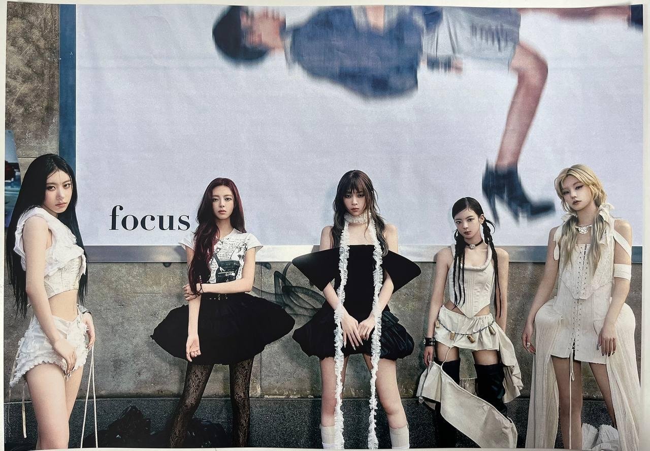 Постер ITZY