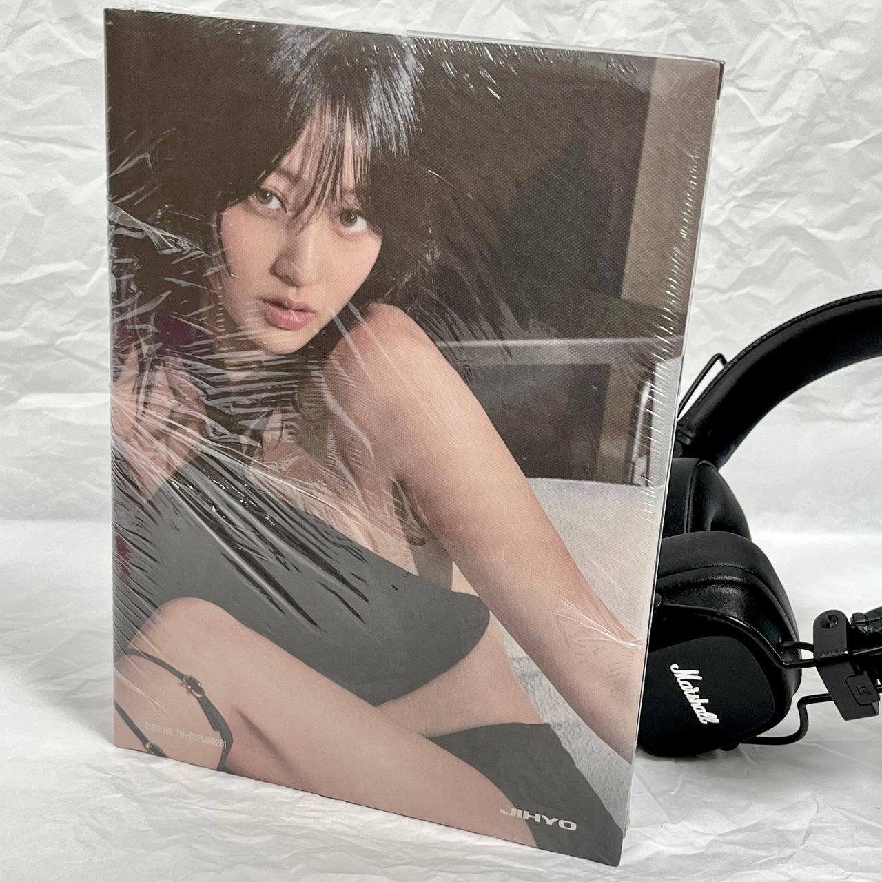 JIHYO – ZONE ver. Y