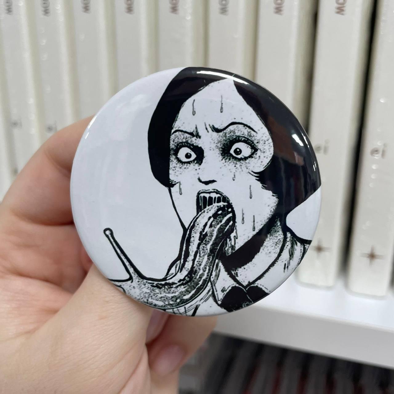 Значок Junji Ito Collection