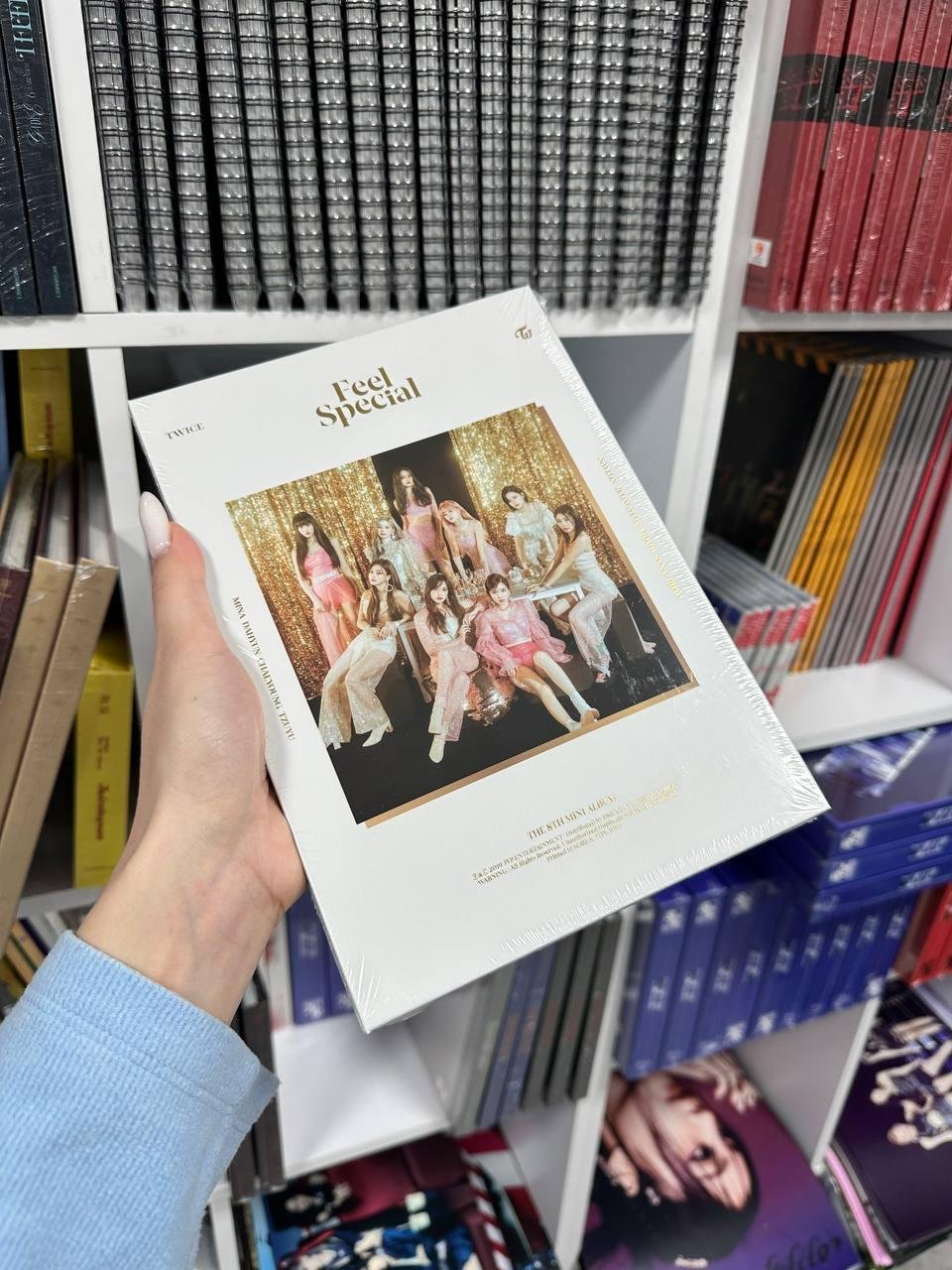 TWICE – FEEL SPECIAL ver.A