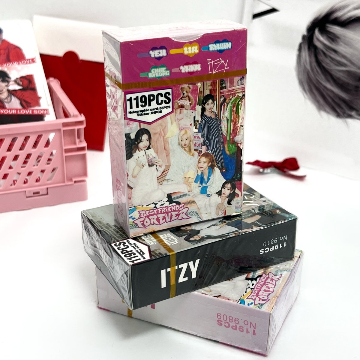 Набір ломо карток ITZY 55 шт. карток і 64 шт. стікерів   в упаковці