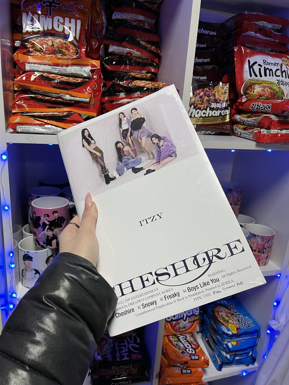 ITZY - CHESHIRE (B Ver.)