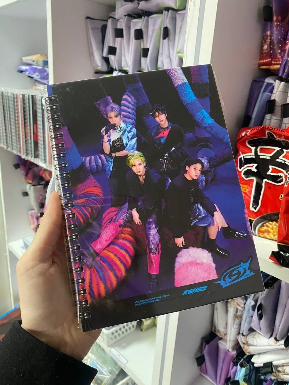 Скетчбук Ateez