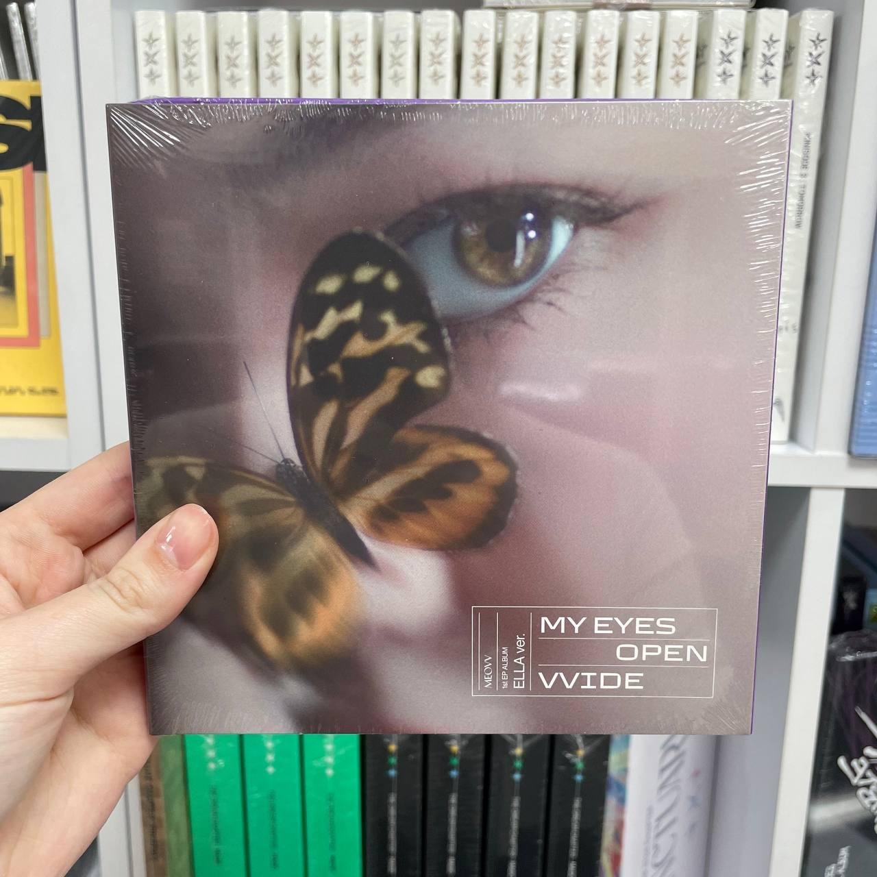 MEOVV - MY EYES OPEN VVIDE (MEOVV VER.)