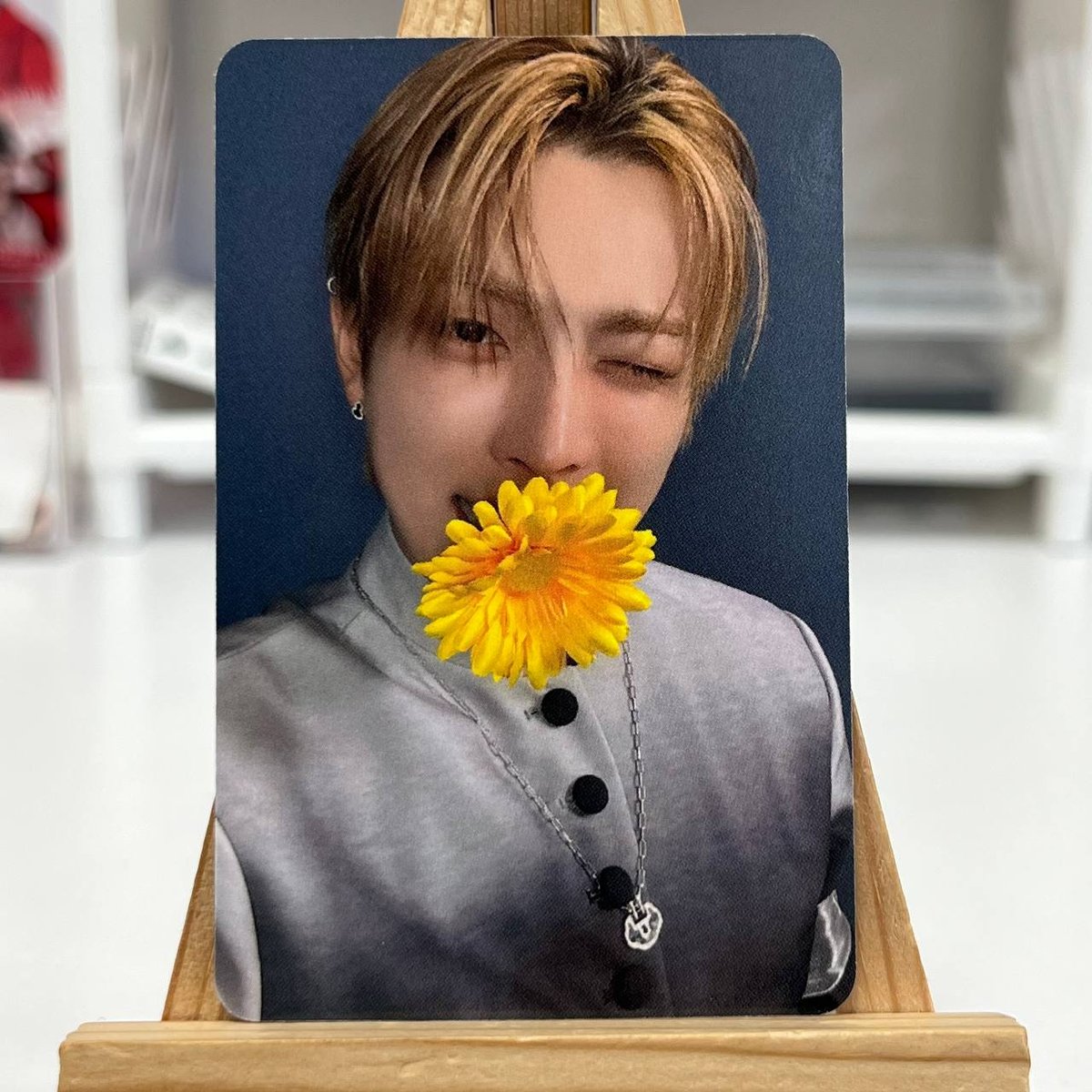 Офіційна картка ATEEZ APPLE MUSIC POB