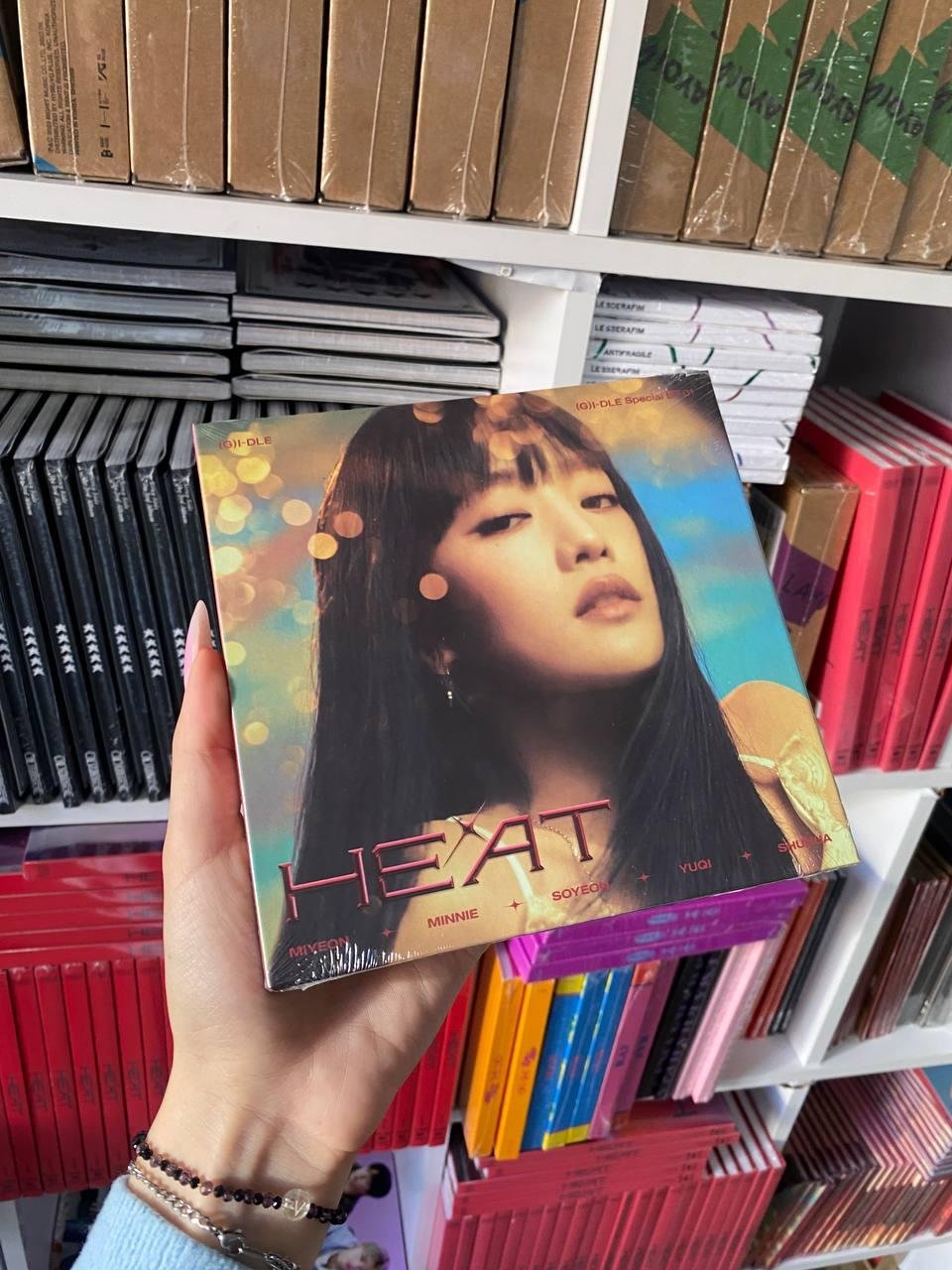 (G)I-dle - HEAT (Digipack Ver. Minnie)