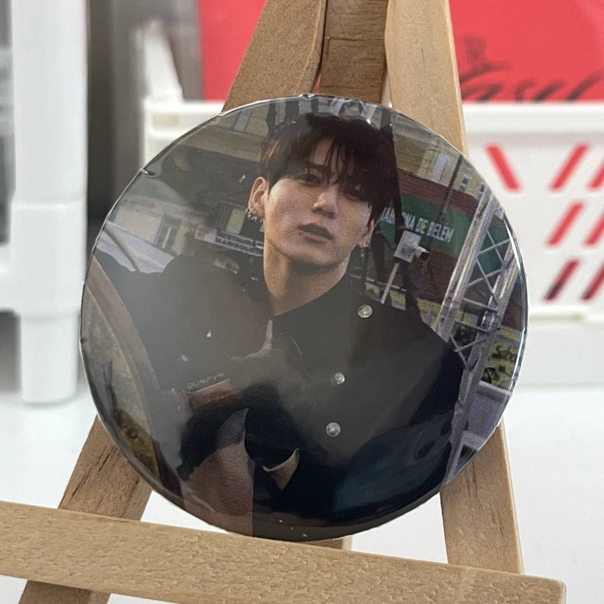 Значок  BTS