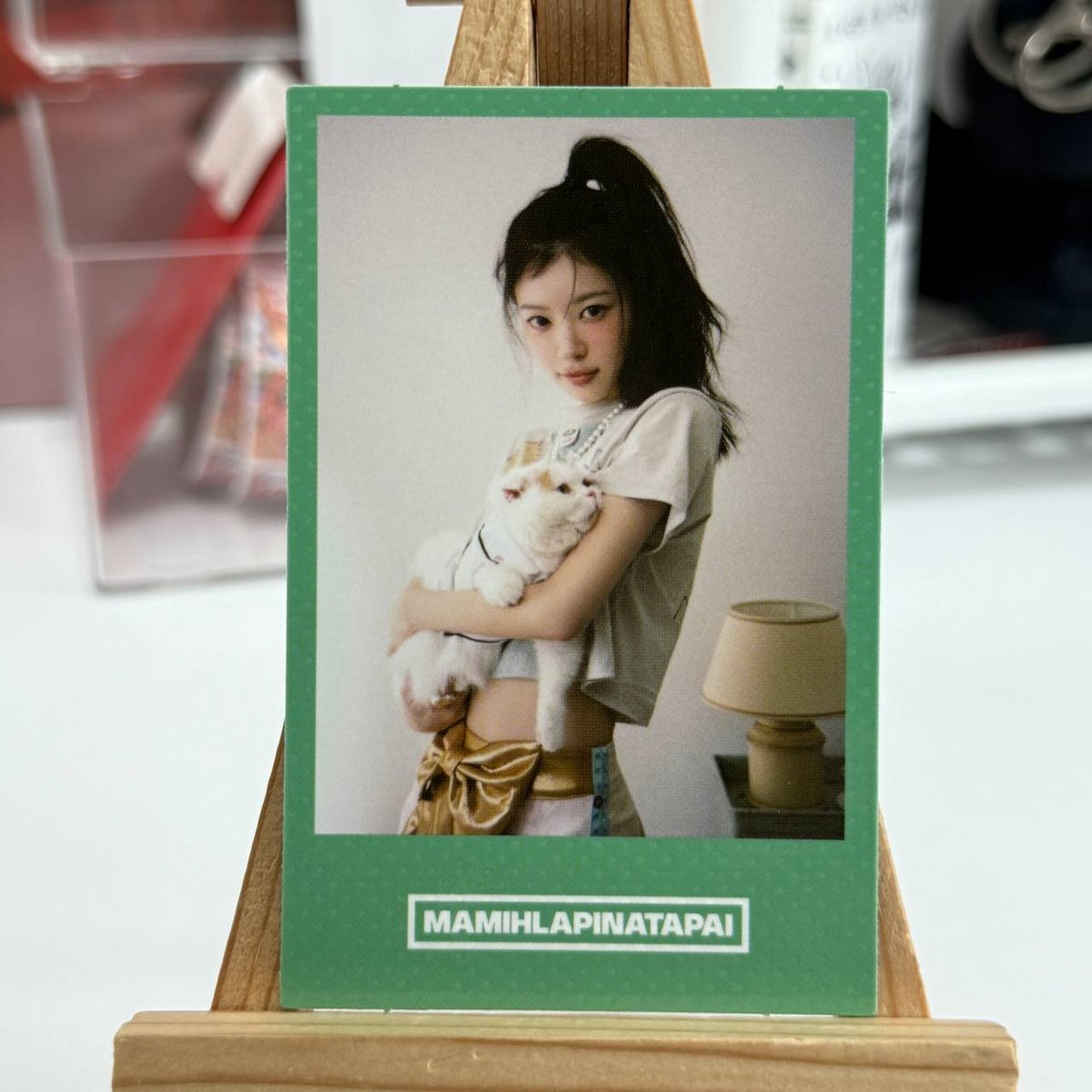 Офіційна картка ILLIT weverse shop