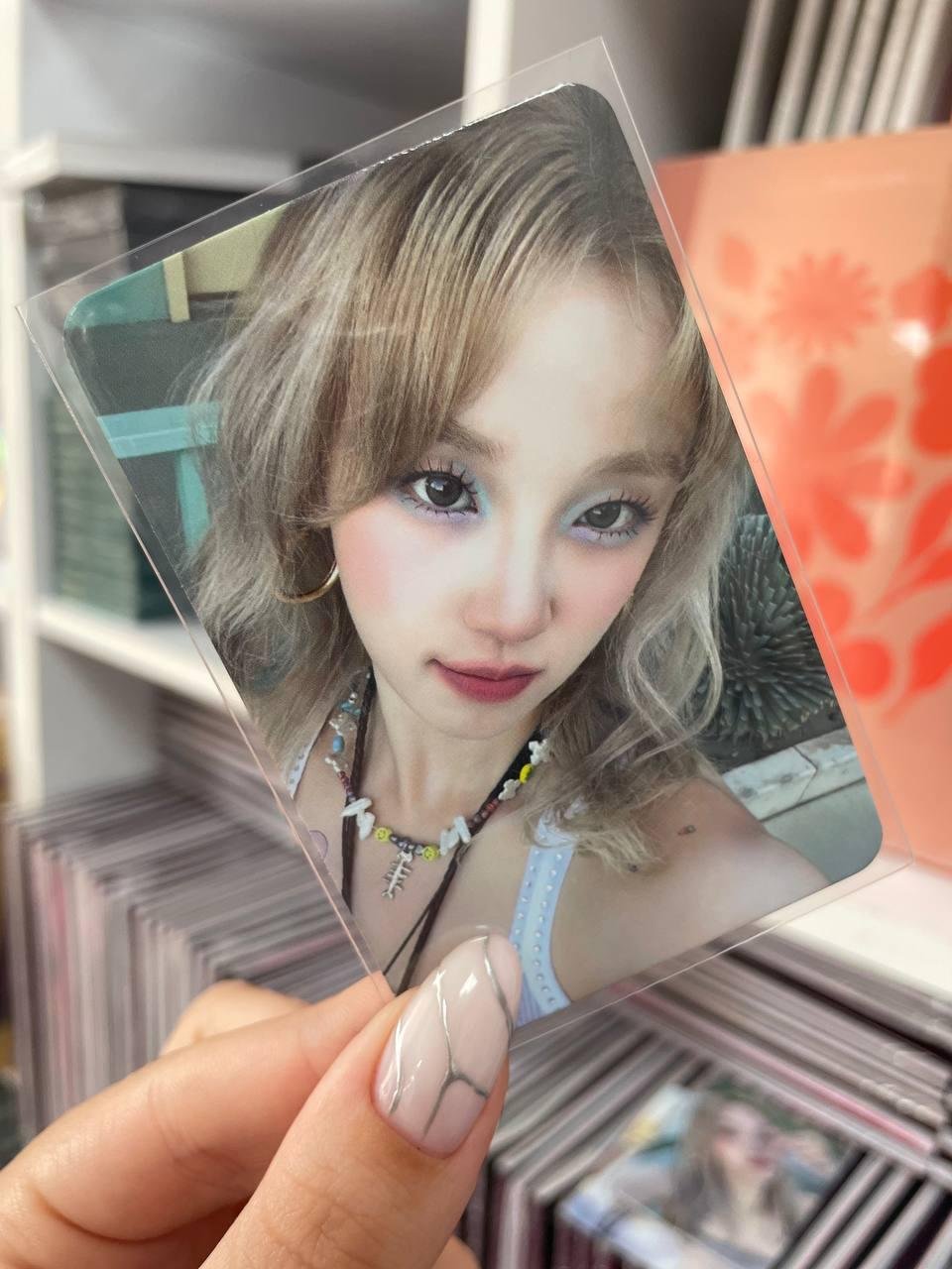 Офіційна картка YUQI (G)I-dle (можливі мілкі дефекти)