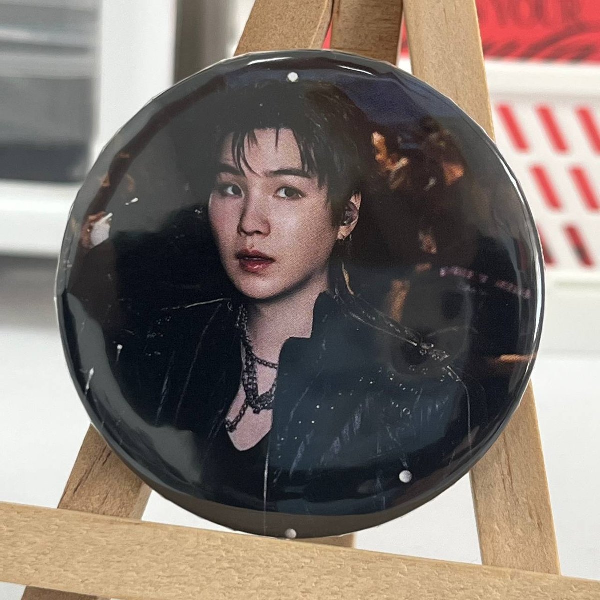 Значок  BTS
