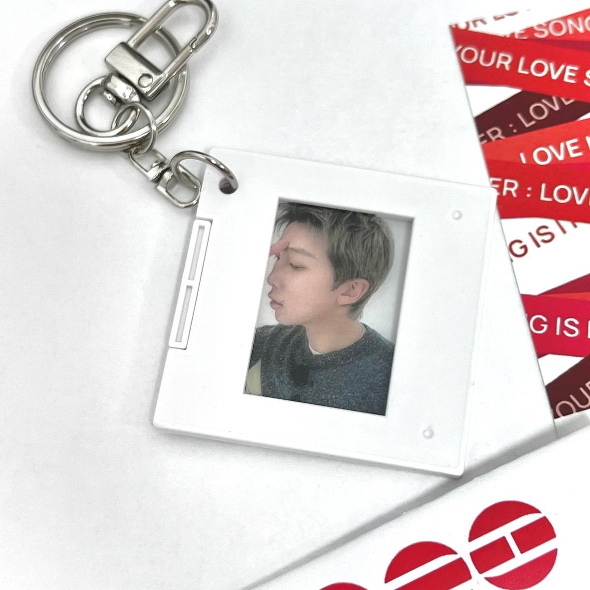 Передзамовний брелок BTS RM weverse shop