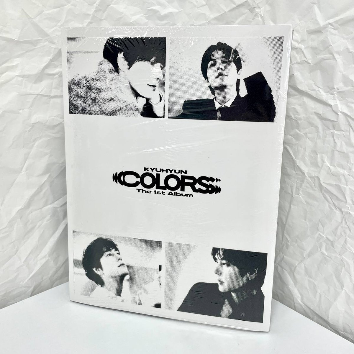KYUHYUN (MONSTA X) - COLORS (PHOTO BOOK ver.)