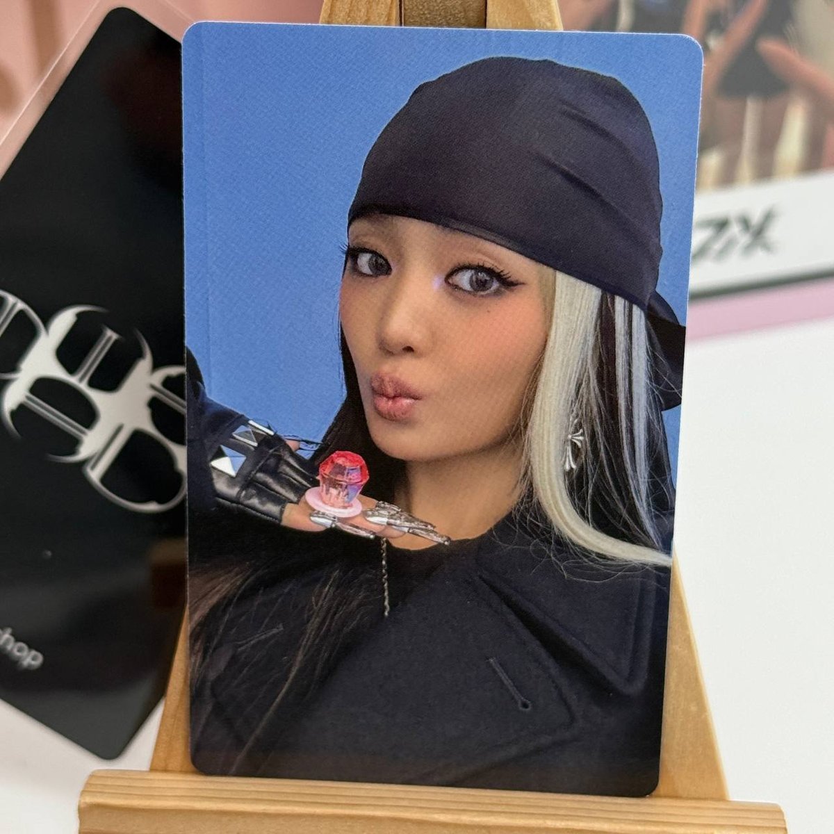Офіційна картка I-DLE weverse shop