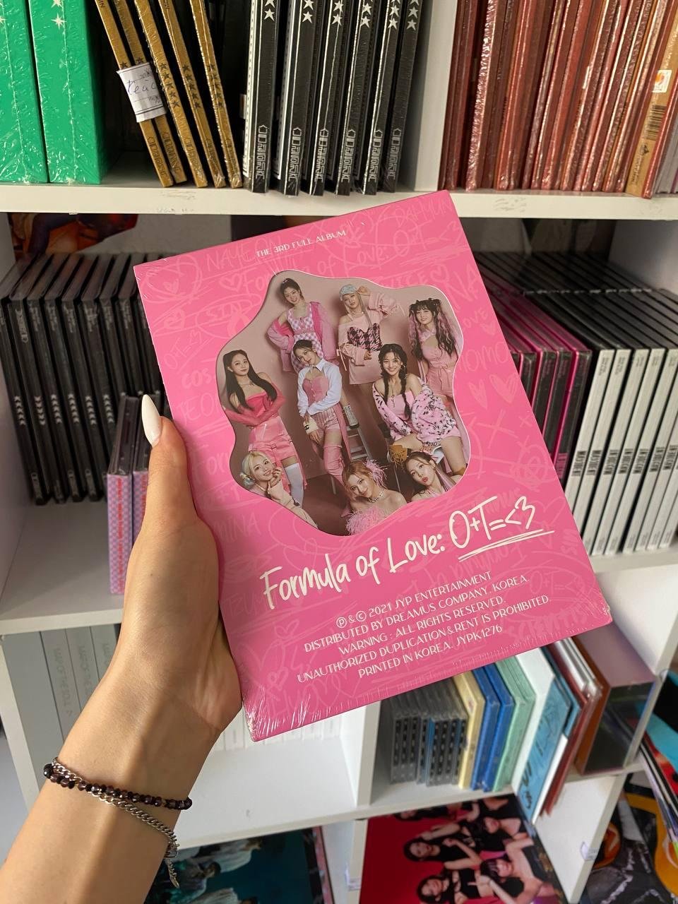 TWICE – FORMULA OF LOVE: O+T=<3 ver. EXPLOSION