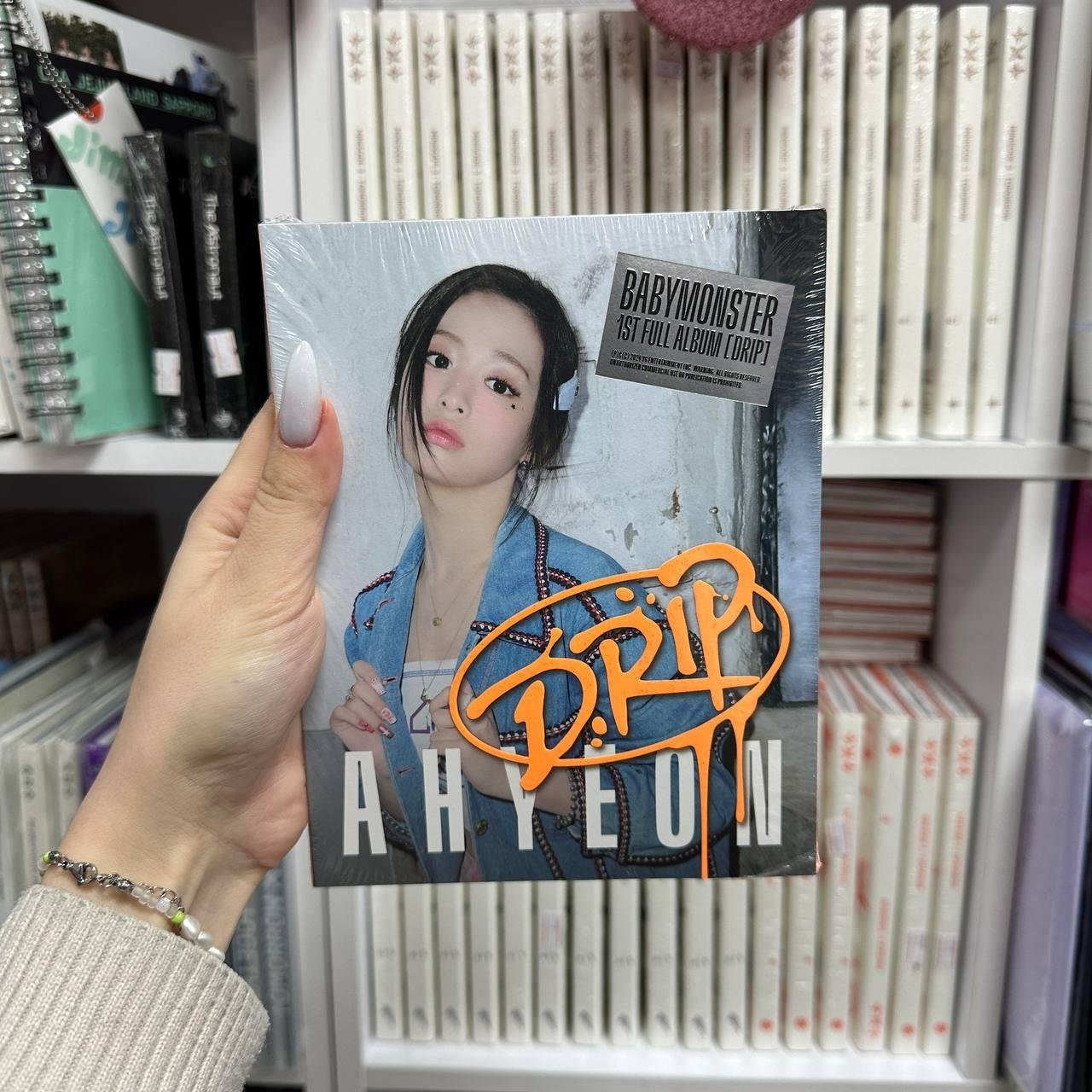 Babymonster - Drip Yg tag ver. Ahyeon