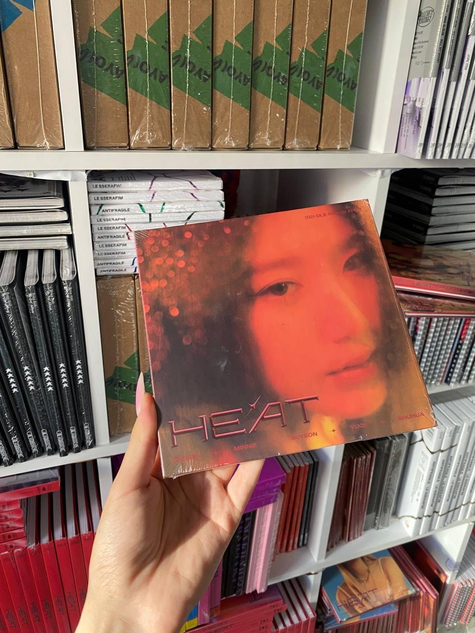 (G)I-dle - HEAT (Digipack Ver. Shuhua)