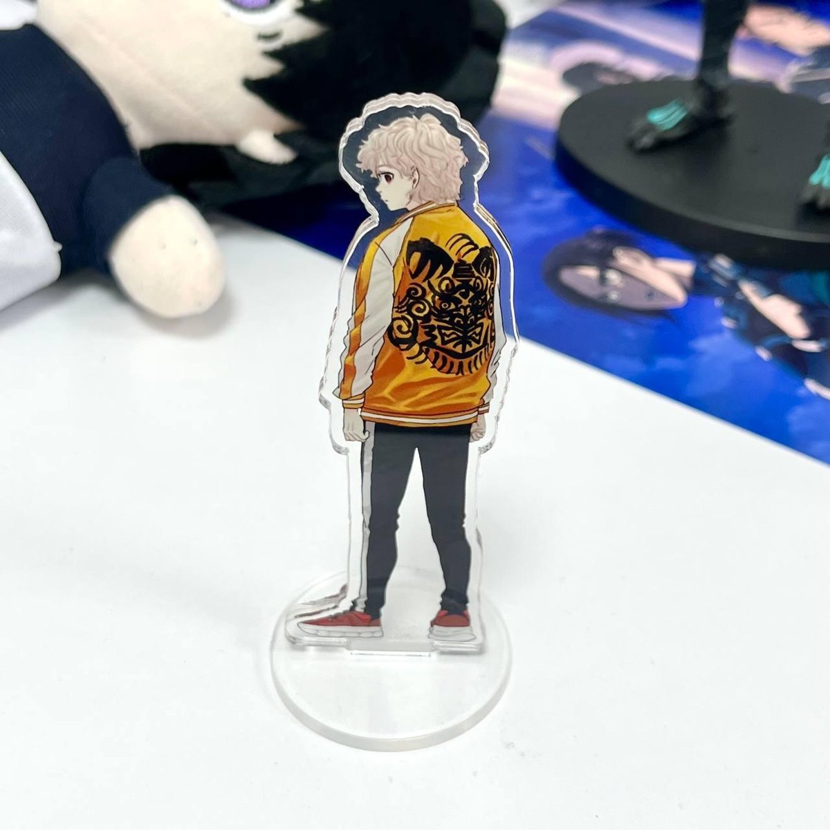 Акрилова фігурка “Вітролом / Wind Breaker” 10 см.