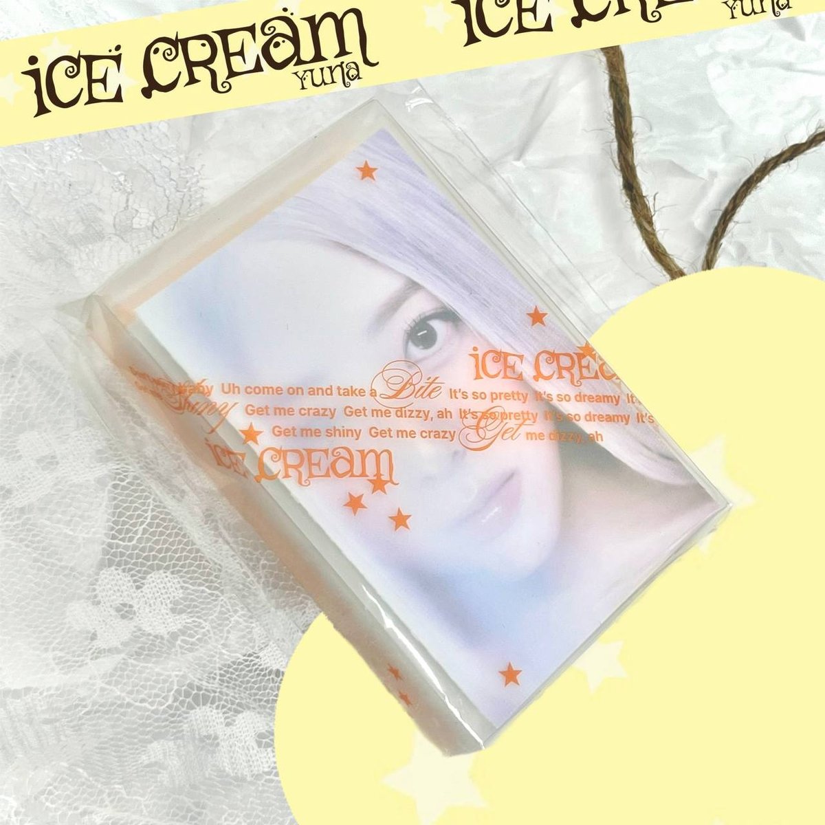 YUNA (ITZY) - ICE CREAM (Poca, A ver.)