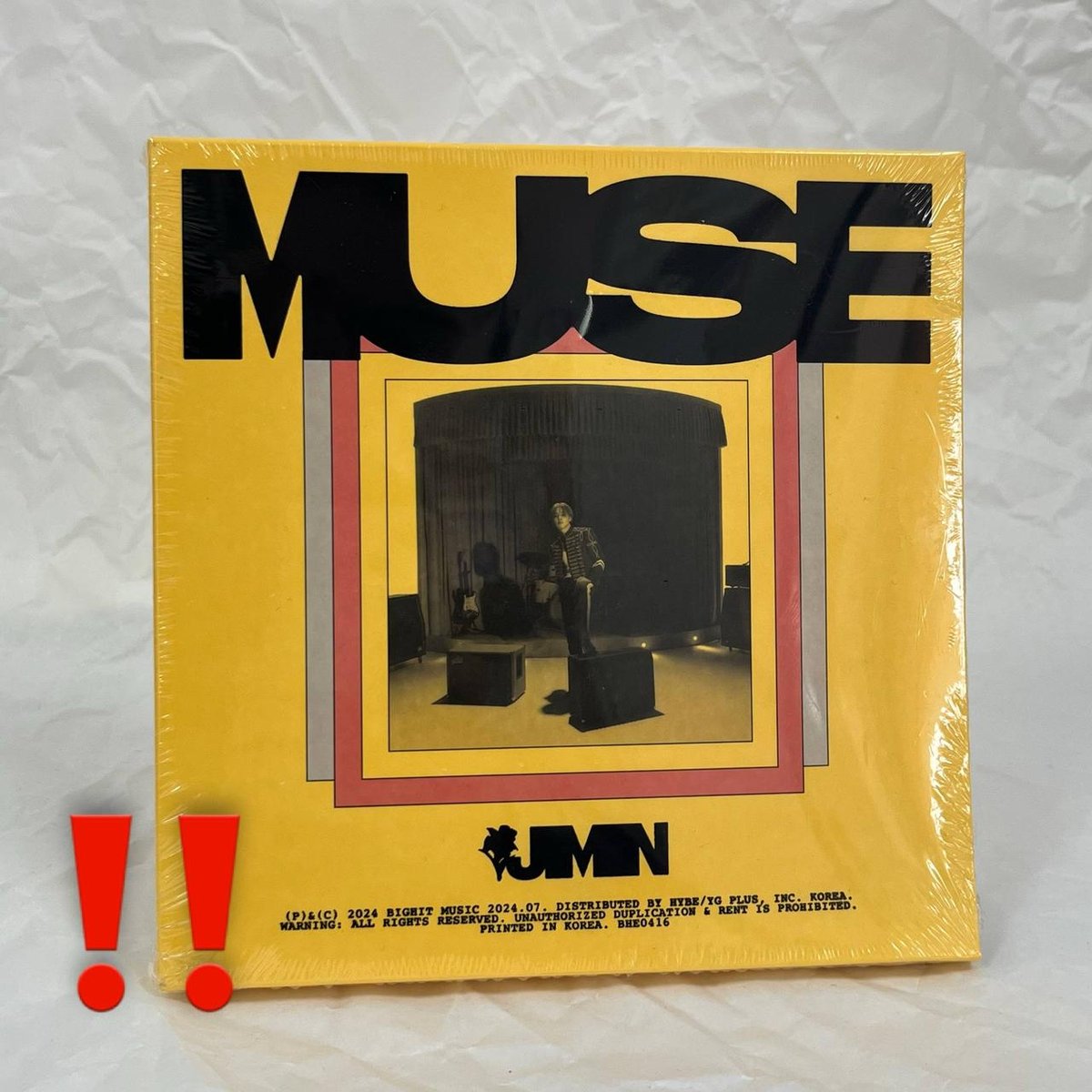 Jimin (BTS) - MUSE (Serenade Ver.) !ПОШКОДЖЕННЯ НА ФОТО!