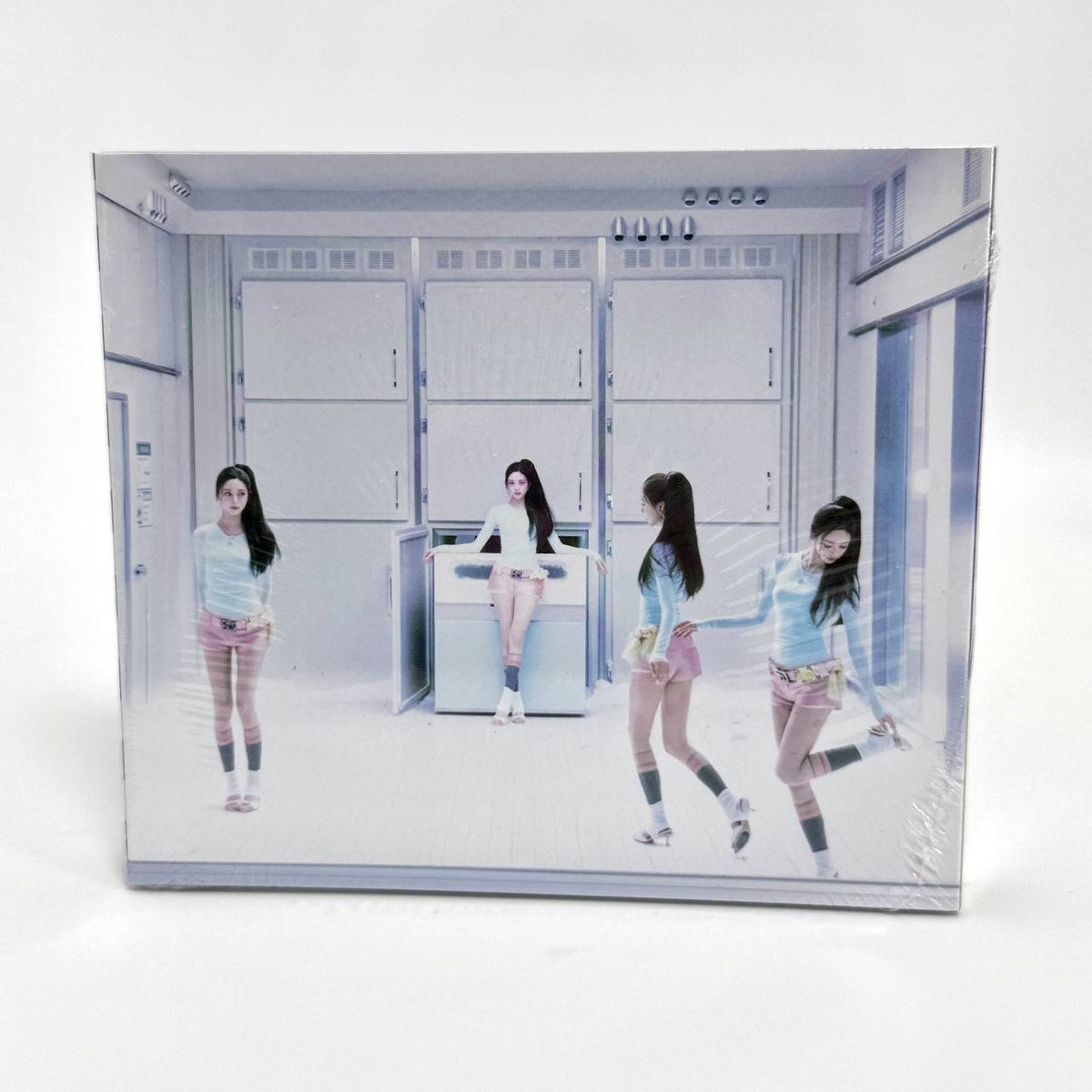 YUNA (ITZY) - ICE CREAM (SPECIAL ver.)