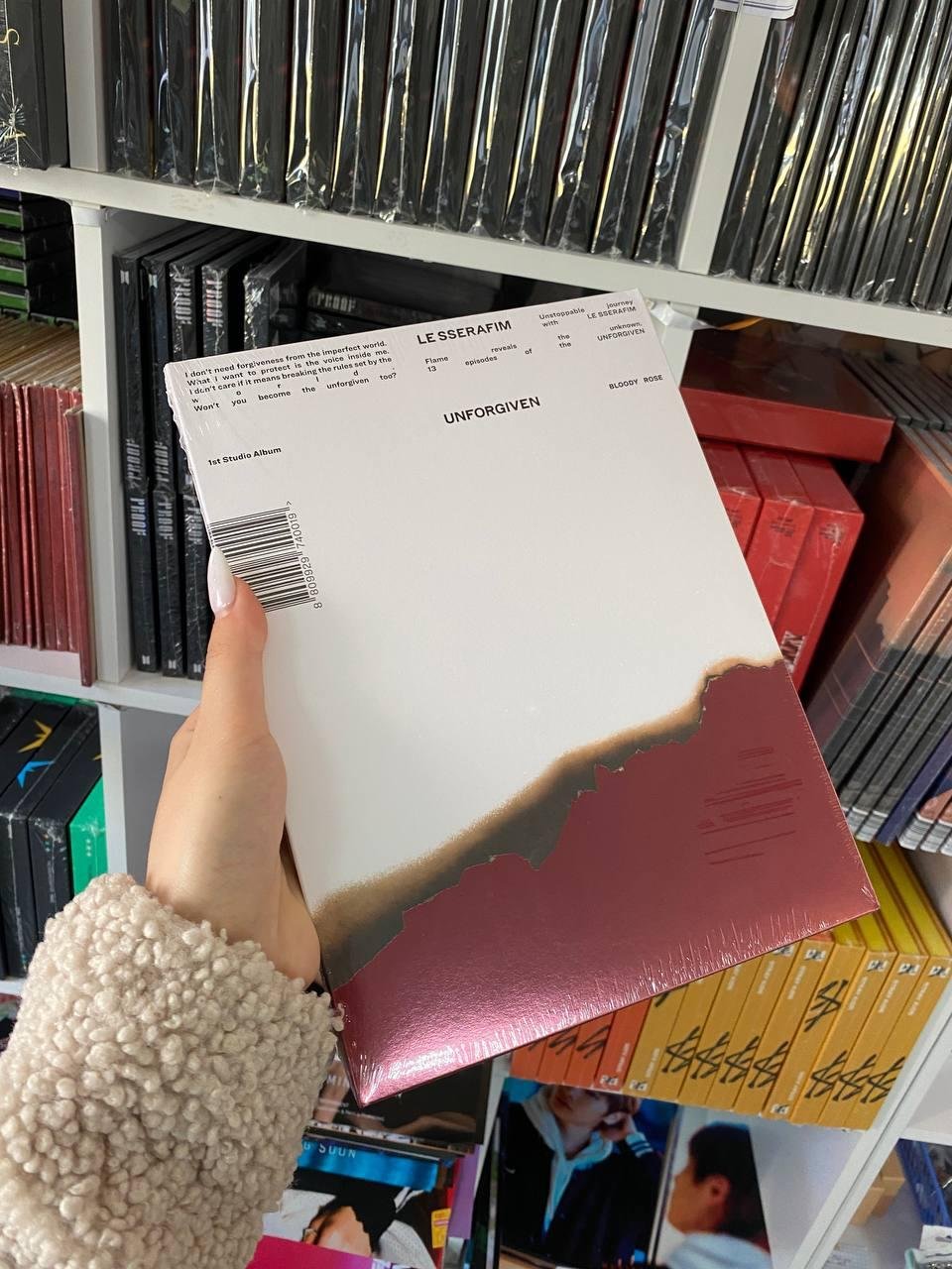 LE SSERAFIM – UNFORGIVEN 3 (BLOODY ROSE) ver.