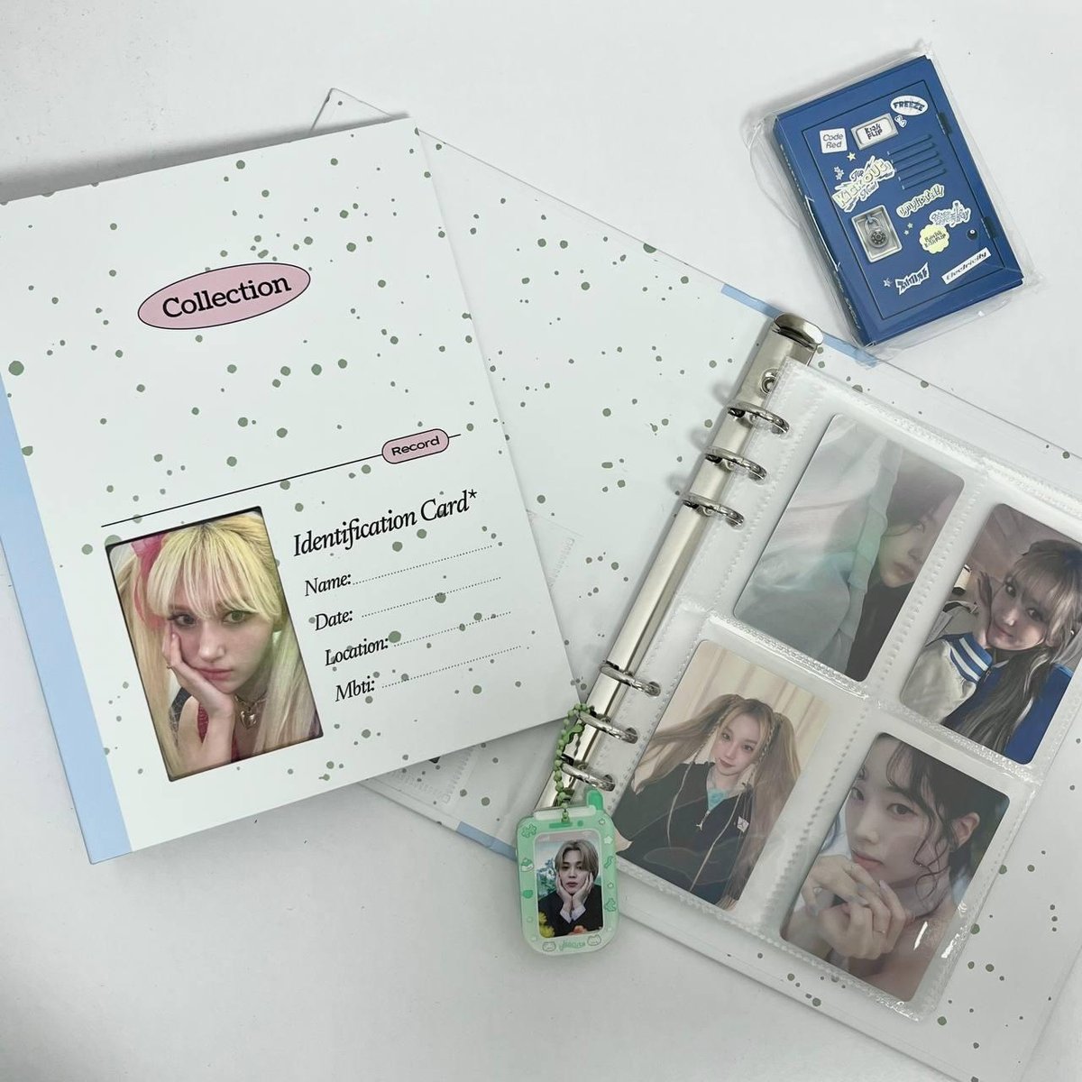 Альбом для карт Біндер  !!! Потрібні файли 20*16 см !!!Файли в комплект не входять!!!Увага присутні дефекти!!!