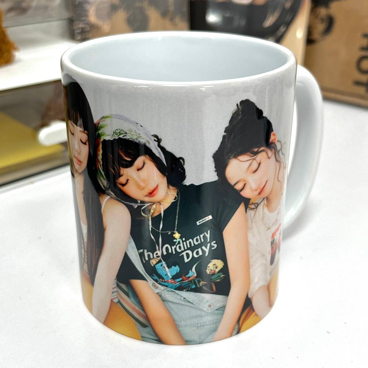 Чашка Le sserafim