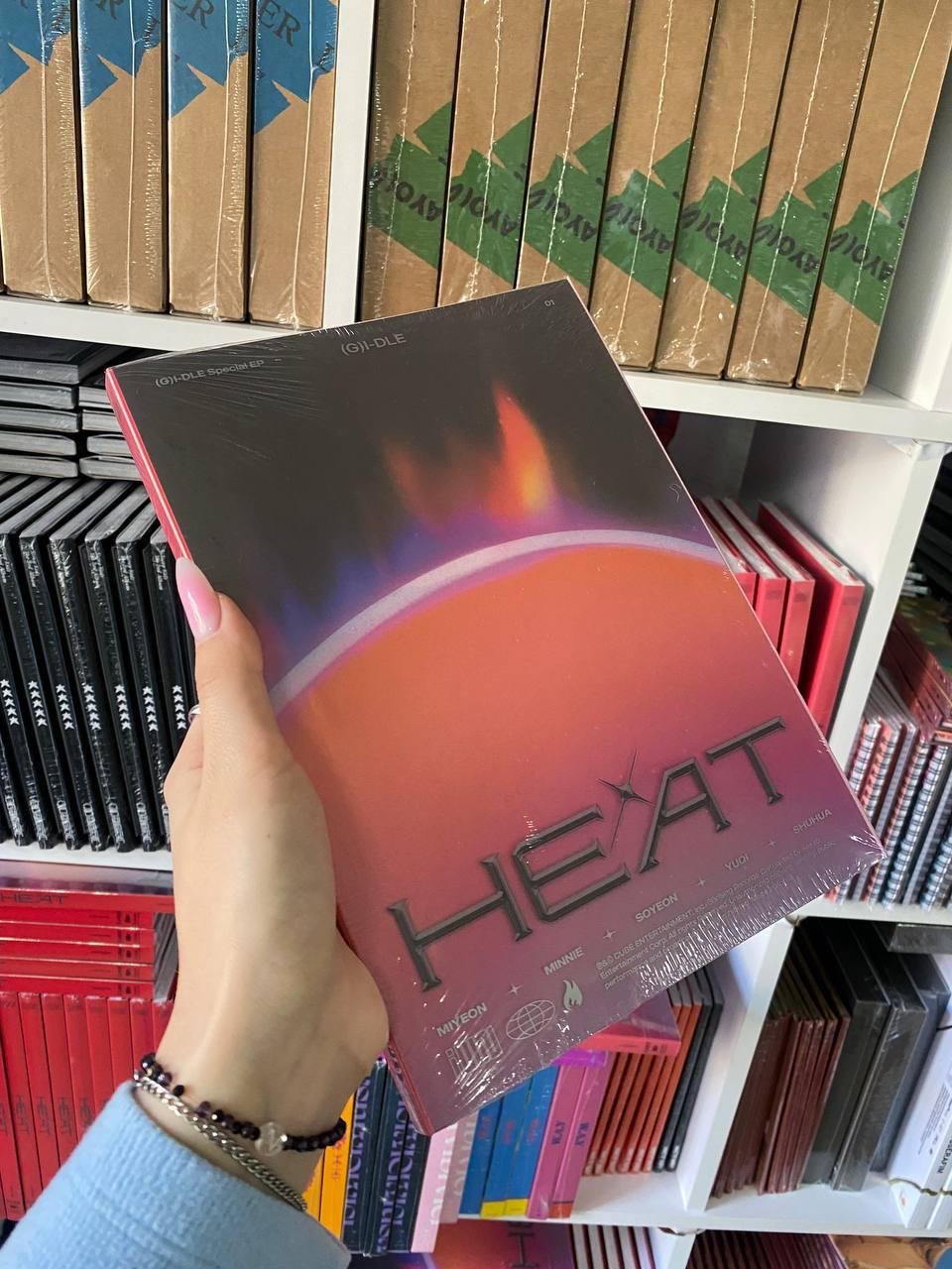 (G)I-dle - HEAT (Blaze Ver.)