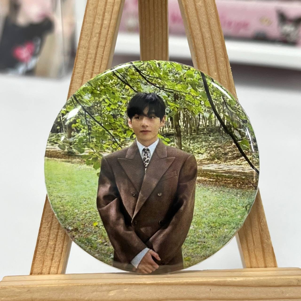 Значок  BTS